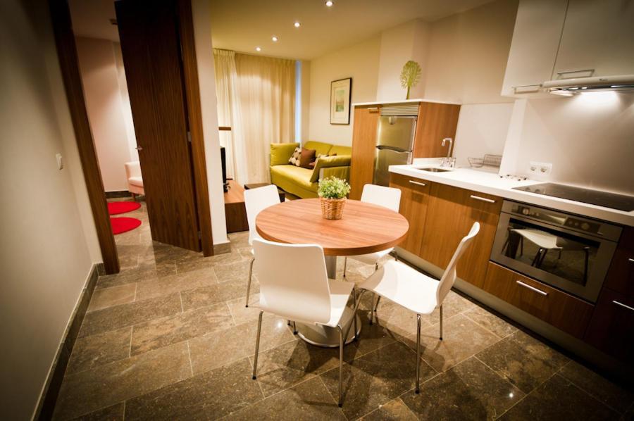 Apartamentos Abaco Llanes Ruang foto